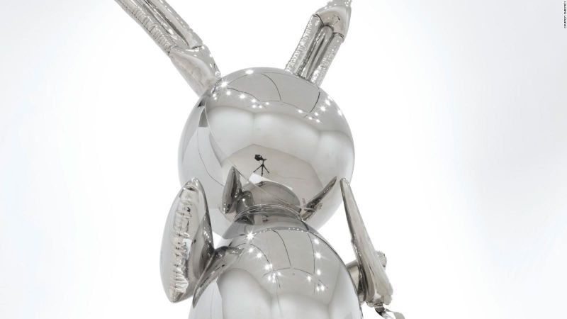 jeff koons rabbit christies detail sochy umenie toptrendy