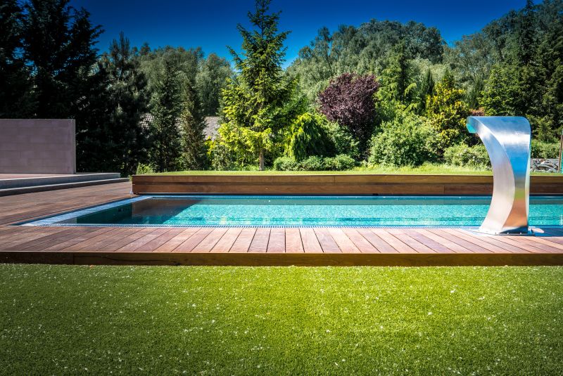 poolwalk bazeny prekrytie leto zahrada priestor trava pochodzne miesto 1