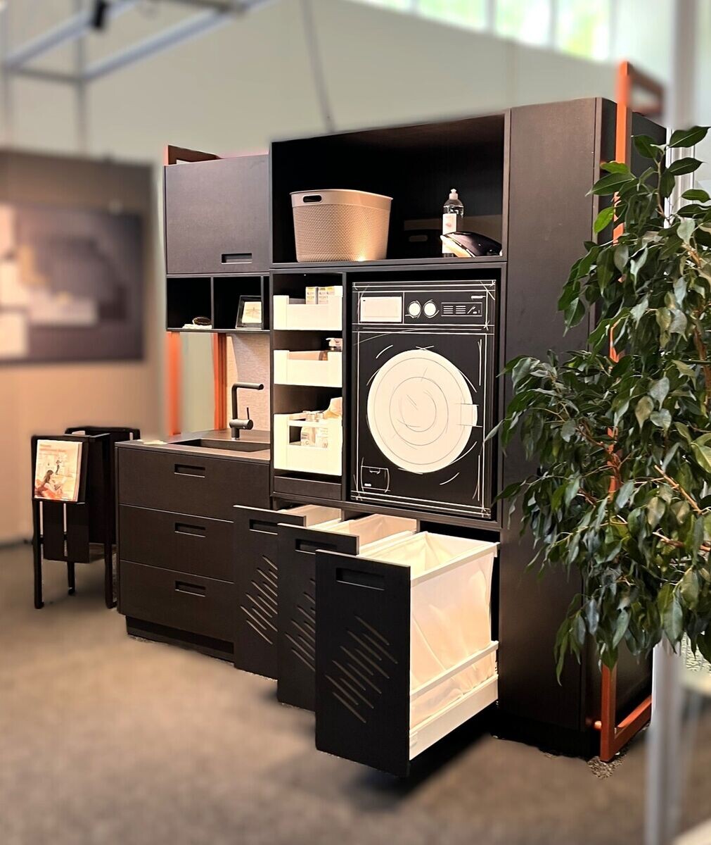 blum 2 v