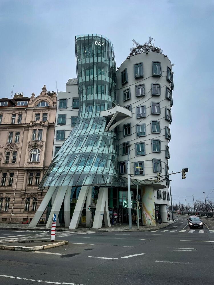 dancing house 1