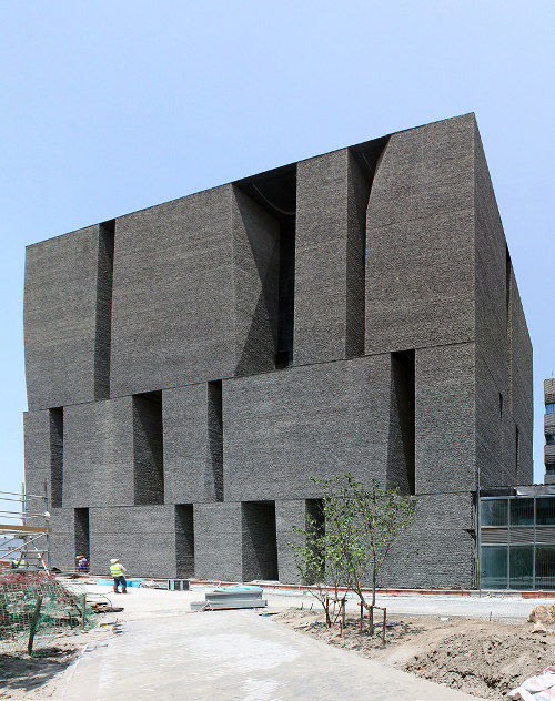 Alejandro-Aravena-Novartis-Campus-Shanghai-Office-Building-01